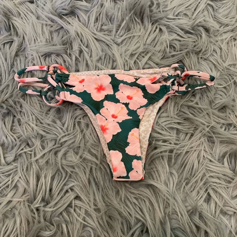 Acacia Bottom